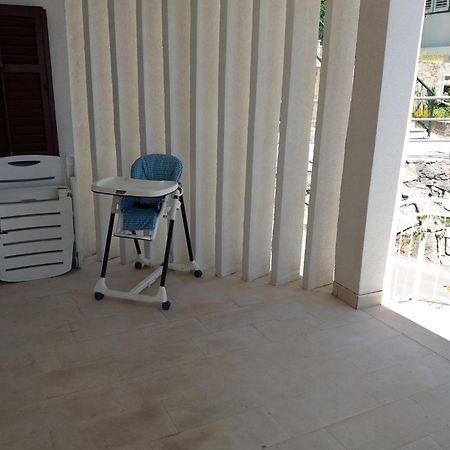 Apartments Jakovic Brela Rom bilde